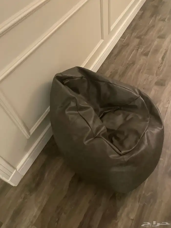 بين باق كرسي مريح جدا 1