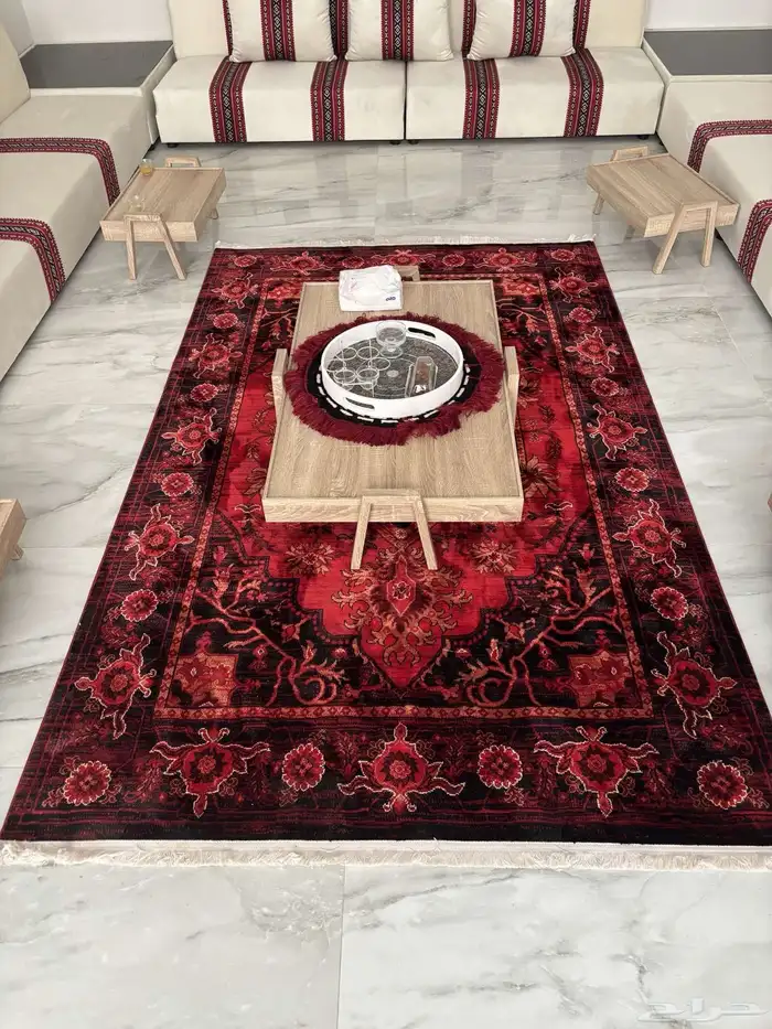 سجاد و طاولات للبيع 1