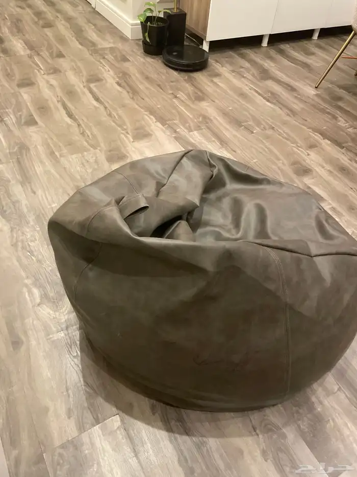 بين باق كرسي مريح جدا 3