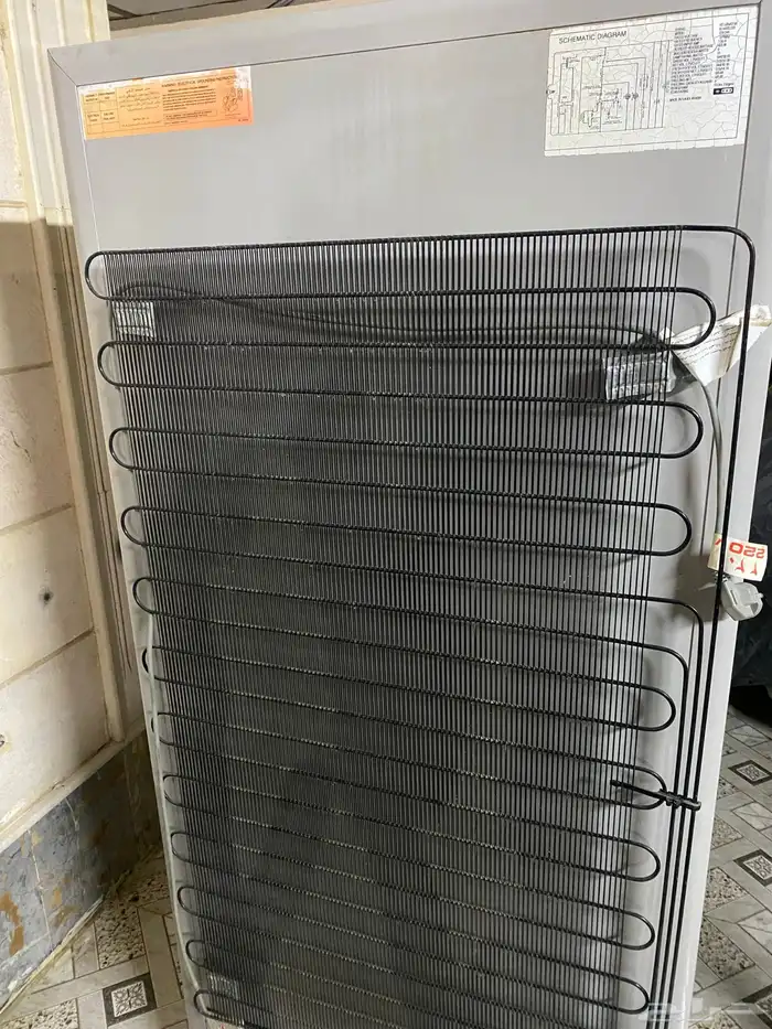 ثلاجة كلفنيتر باب واحد أستيل 9