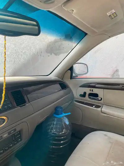 قطع غيار لينكون تاون كار 2001 6