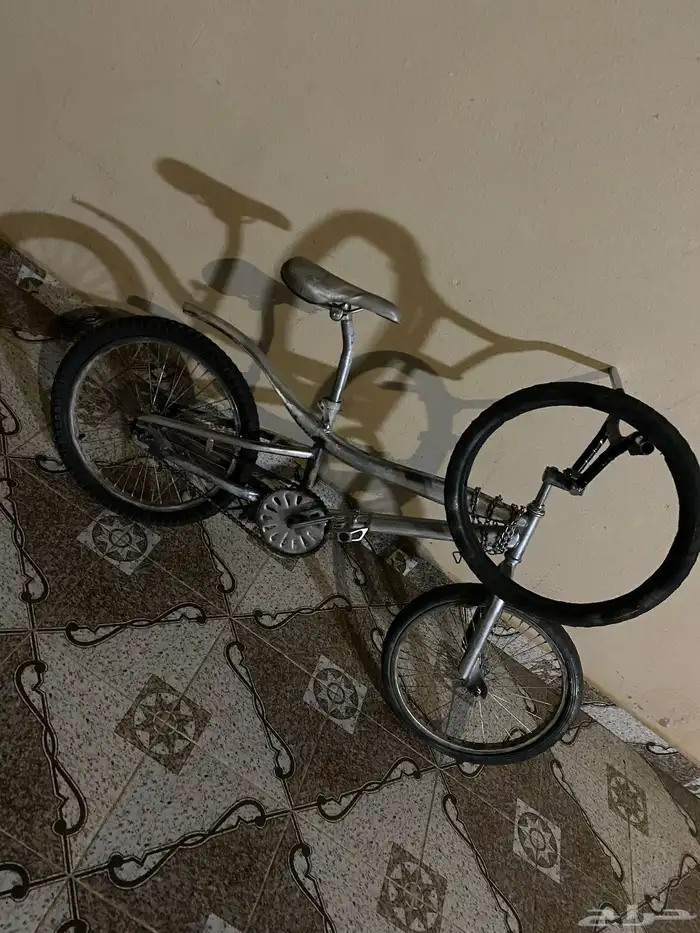 سيكل كوبرا اللون الرصاصي مع كفر سنج هدية ومع سلسلة وقفله و 1