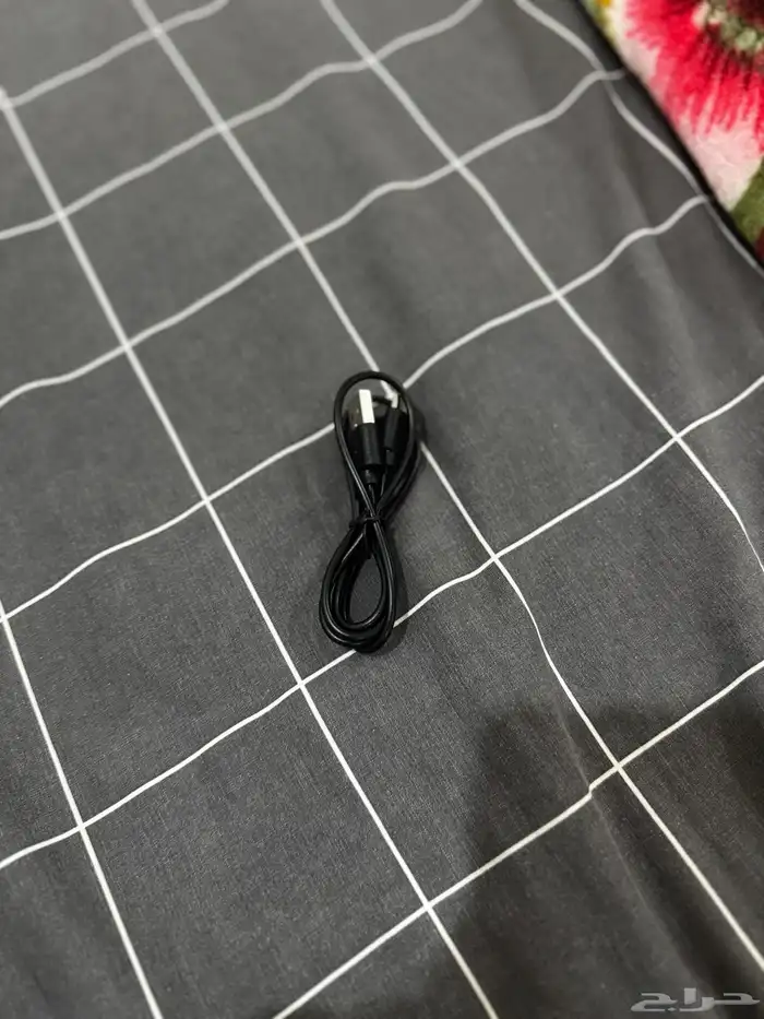 يد سوني 4 على شكل يد سوني 5 1