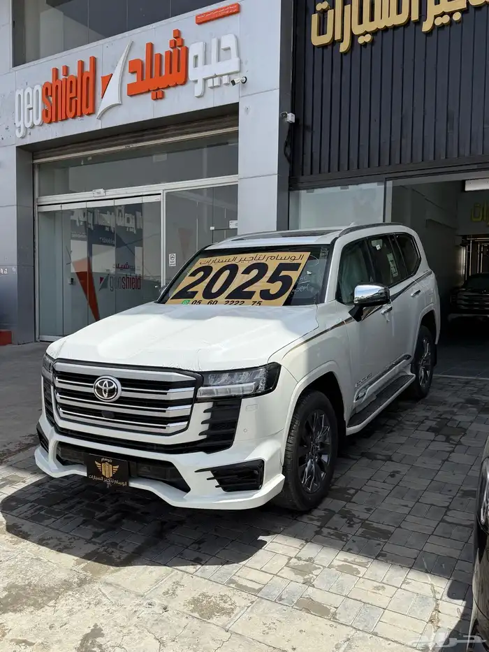 الاندكروزر للايجار مكتب تأجير سيارات 2