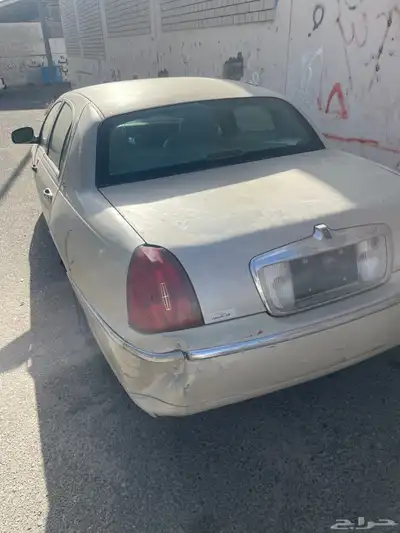 قطع غيار لينكون تاون كار 2001 19