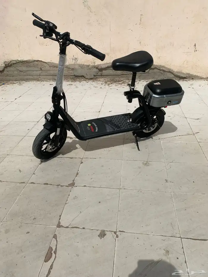 سكوتر للبيع ولا يجي الاالصامل . 0