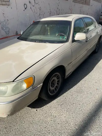 قطع غيار لينكون تاون كار 2001 20