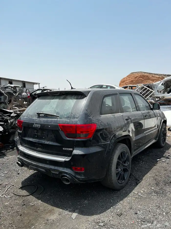 جراند شيروكي 2013 srt تشليح قطع فقط 2