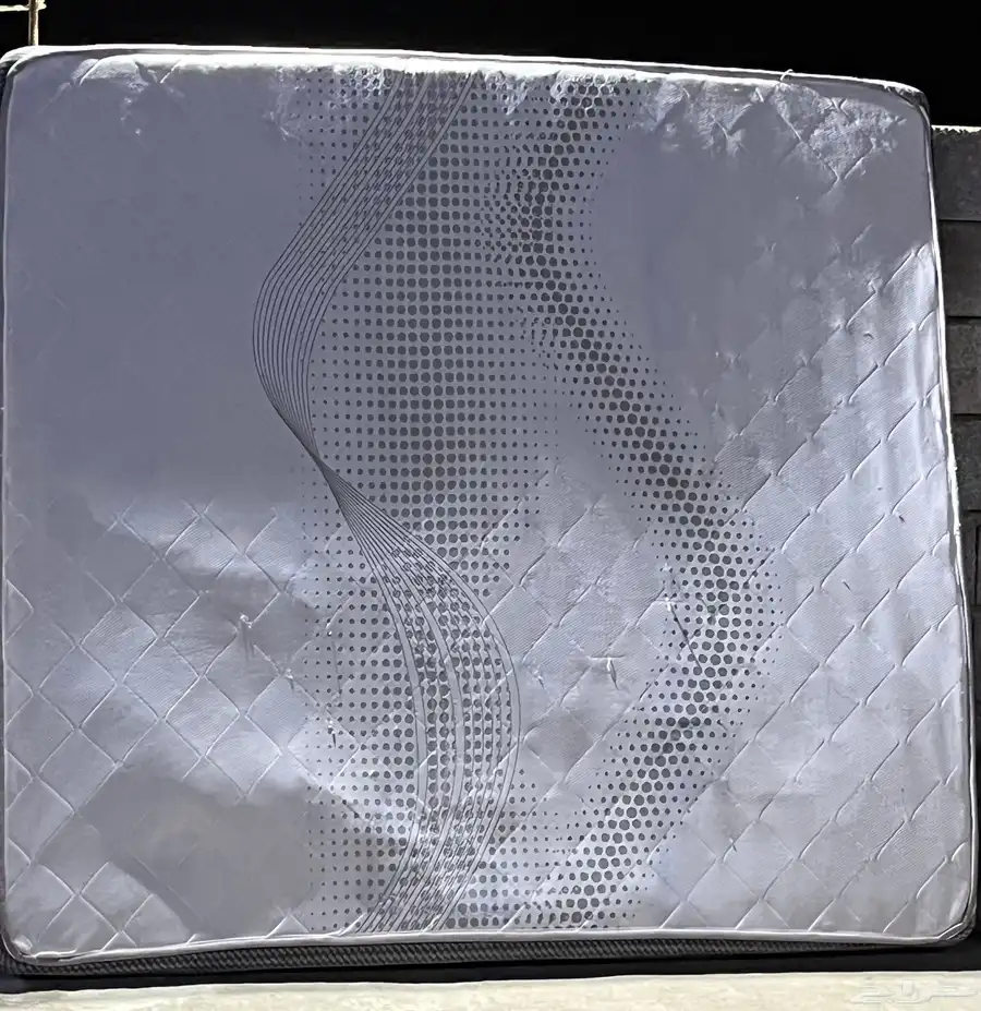 سرير نوم نفرين. 1