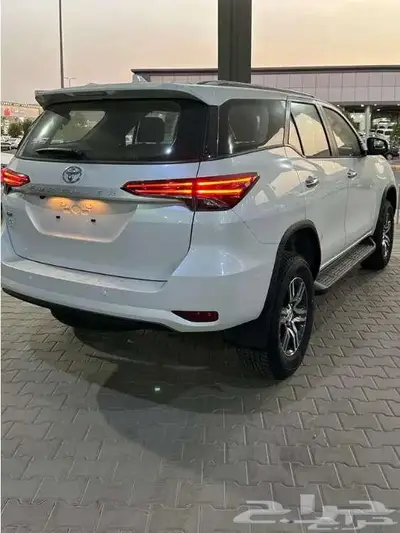 تويوتا فورتشنر الجديد 2025 بنزين GX2 كاش واقساط وعروض مميزه 6