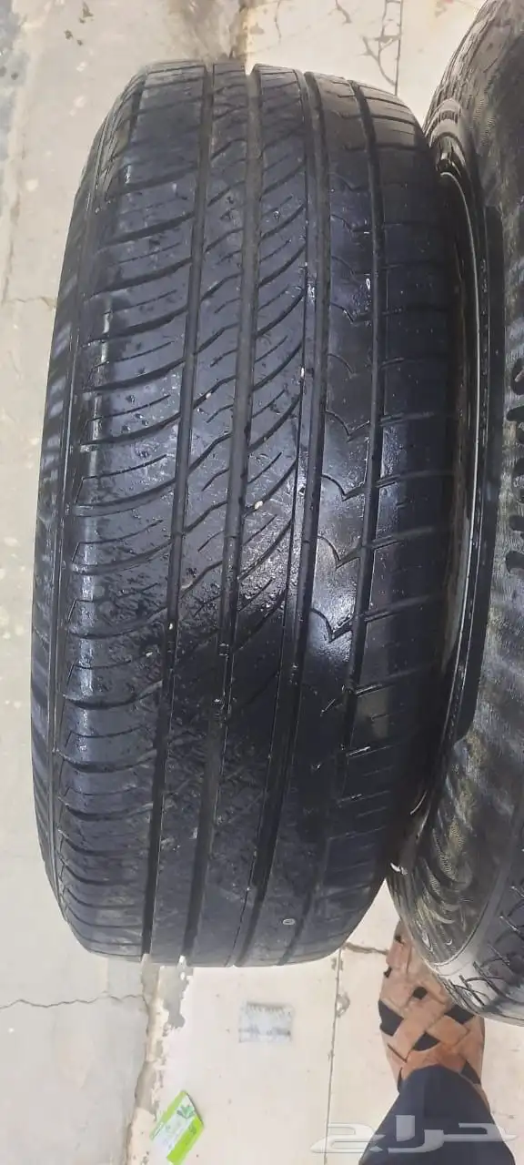 كفرات مع الجنوط مقاس 17 5