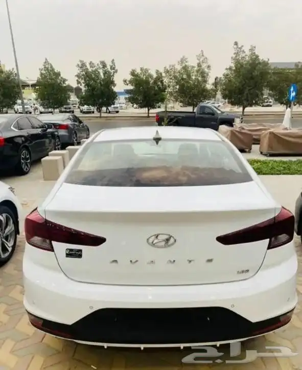 البيع سيارة انتره 5