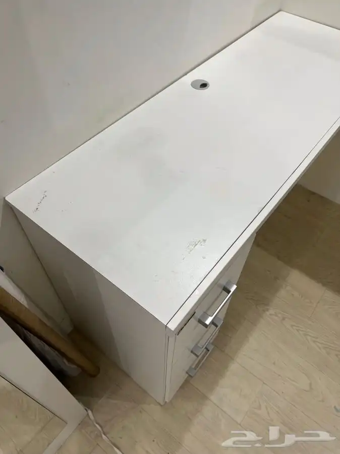 مكتب 2