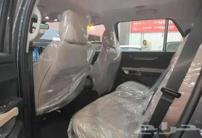 تتوفر فئات فورد ايفرست اصفار لمبيعات البنوك باقل ربح 2