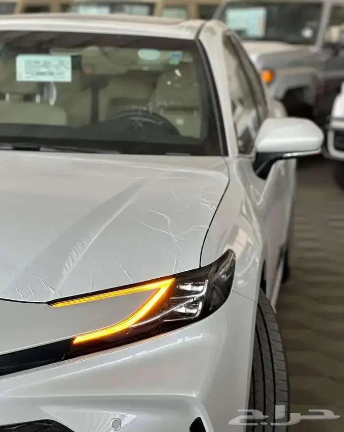 تويوتا كامري فئة LE بنزين فتحه سعودي 2025 - 126.500 2
