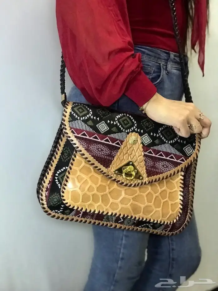 شنطة جلد 1