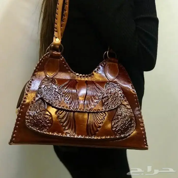 شنطة جلد 35