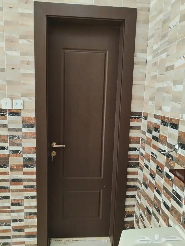 نجار تفصيل وتركيب جميع انواع الابواب 3
