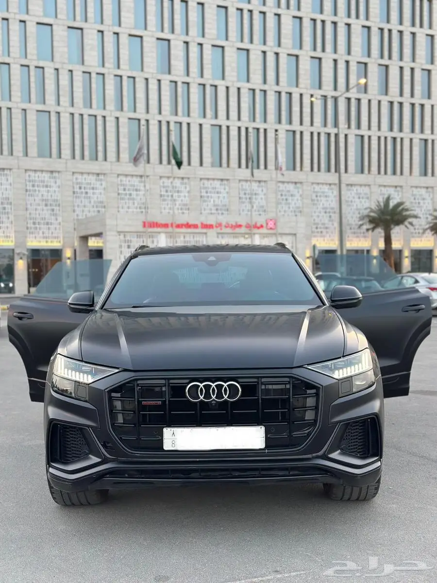 اودي s line Q8 0