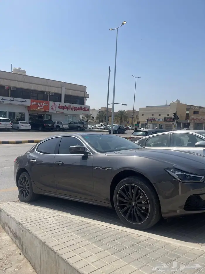 جيبلي فئة Q4 3