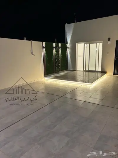 للبيع فيلا روف علوي تمليك  تبوك حي  الصفاء 3