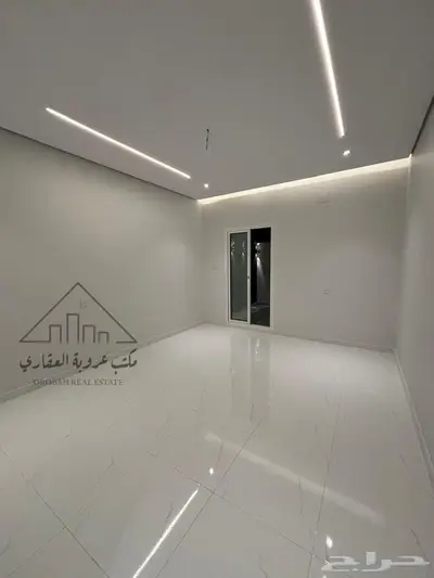 للبيع فيلا روف علوي تمليك  تبوك حي  الصفاء 6