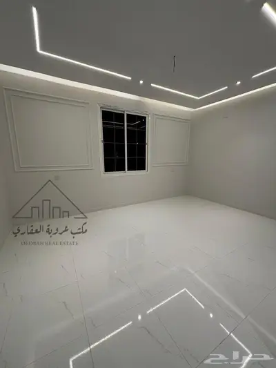 للبيع فيلا روف علوي تمليك  تبوك حي  الصفاء 16