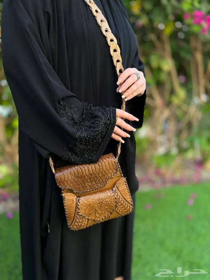 شنطة جلد 28