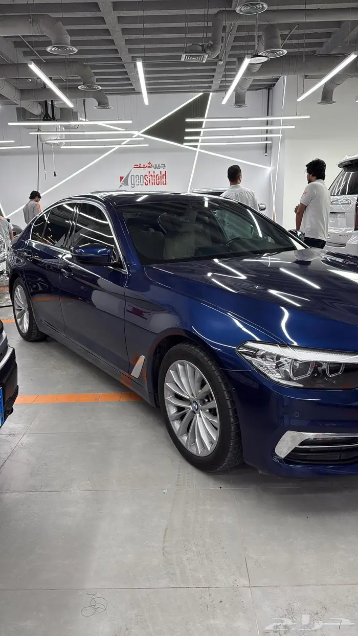 BMW 520 لاكجري لاين 2019 على الضمان 23