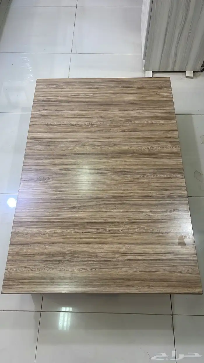 طاولة ارضية 2