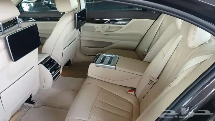 BMW 730Li مستخدم 2016 11