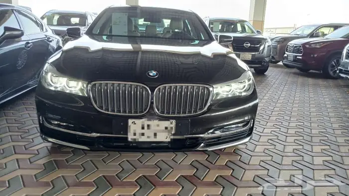 BMW 730Li مستخدم 2016 8