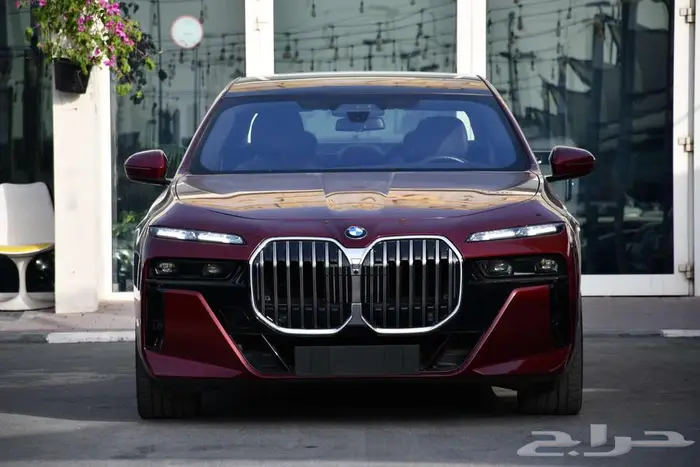 BMW 735I M KIT 2023 KM 25000 RED 1