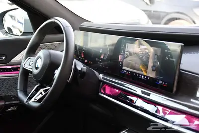 BMW 740I M KIT 2024 KM 27000 BROOKLYN GRAE 6