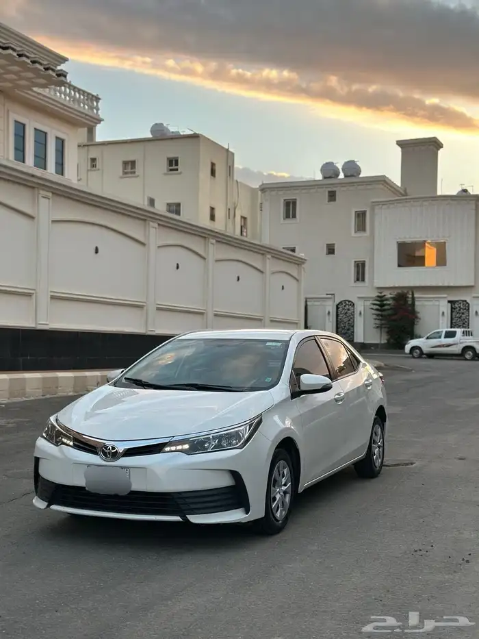 (تم البيع..) كورولا 2019 1