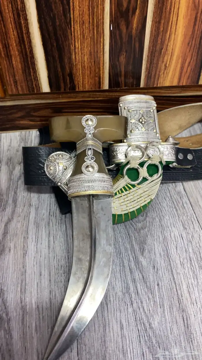 البيع جنبيه مطرح 6 0