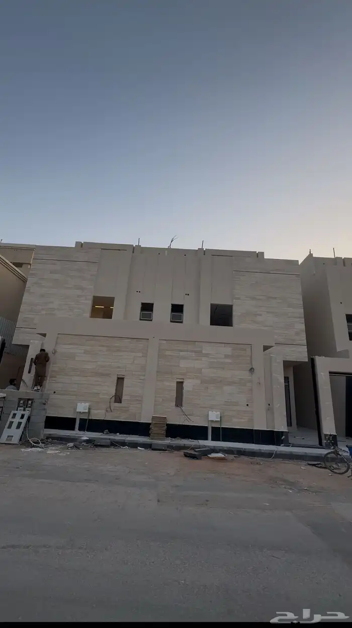 للبيع فلل وادوار وتاون هاوس حي الفيحاء قريب من القطار 0