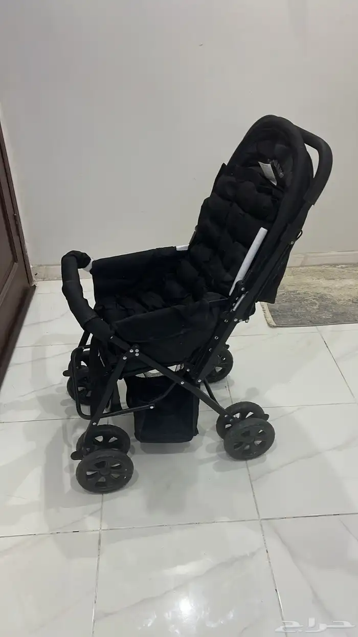 عربية أطفال اثنين زوالي مدخل 5