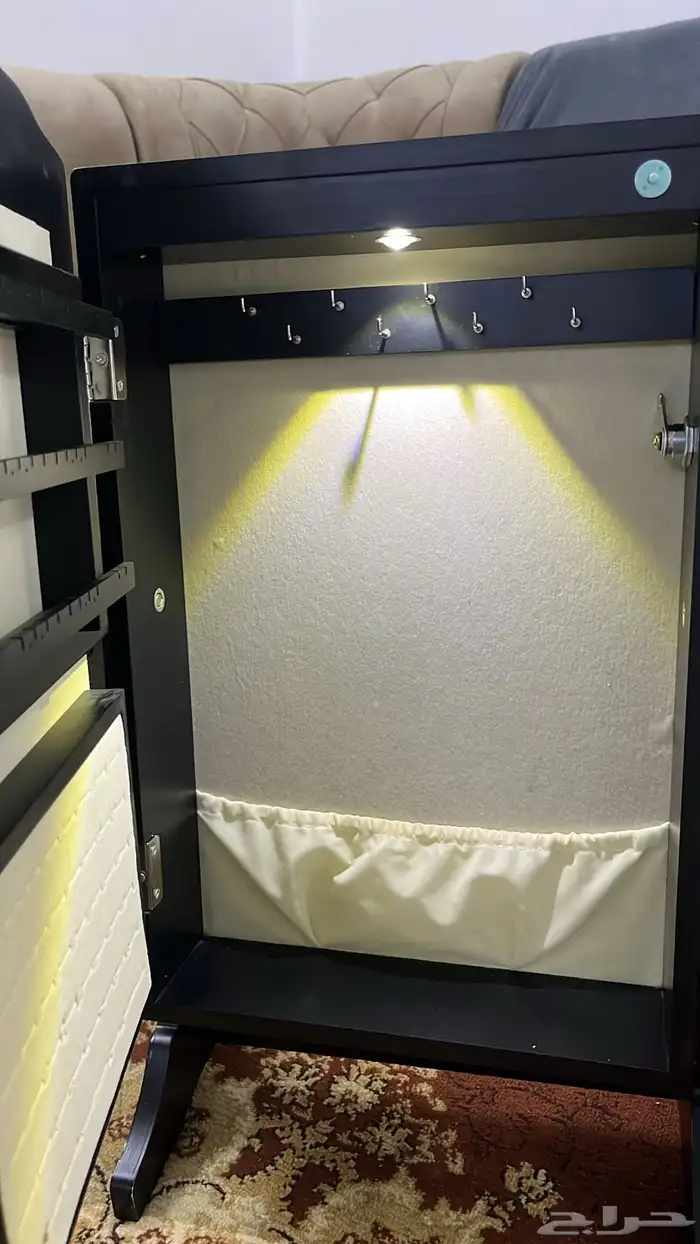 دولاب اكسسوارات 1