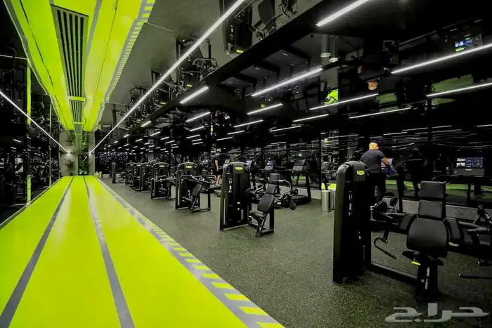 متخصصون في تنفيد وتوريد الأرضيات الرياضية 3