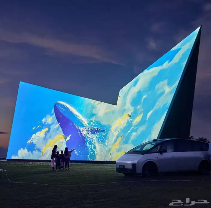 شاشات LED للمباني والفنادق إعلانات بصرية مبهرة 0