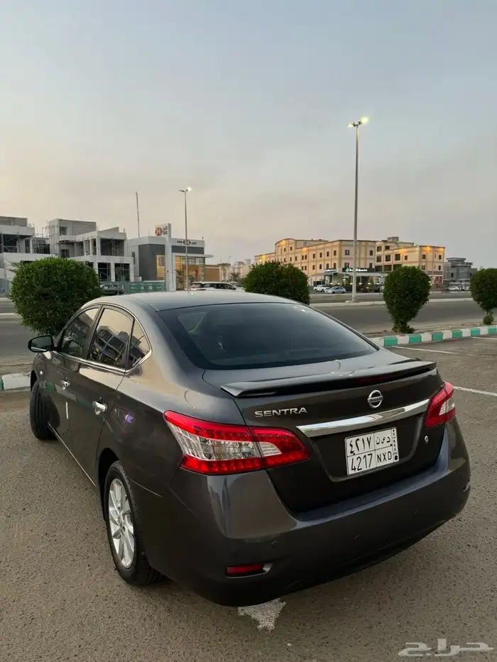للبيع نيسان سنترا 4