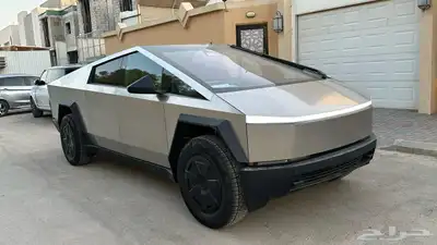 للبيع تسلا سايبر ترك 2024 فالرياض 8