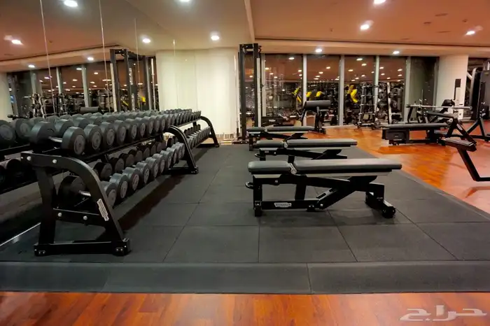 متخصصون في تنفيد وتوريد الأرضيات الرياضية 0