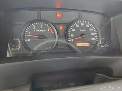 للبيع سطحة إيسوزو 9