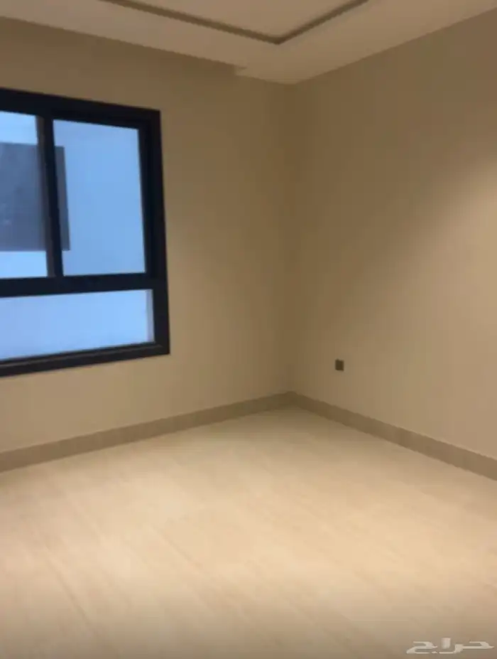 شقة للايجار جديده في الخير حي الحمراء 1