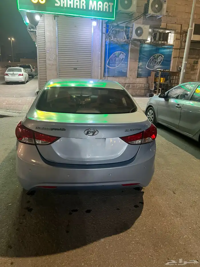 هيونداي الينترا 2012 2