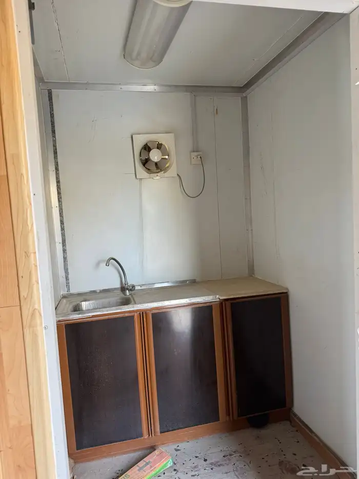 شاحنة ومكاتب متنقلة 8