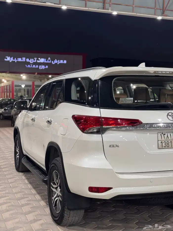 تايوتا فورشينر 2018 دبل 7