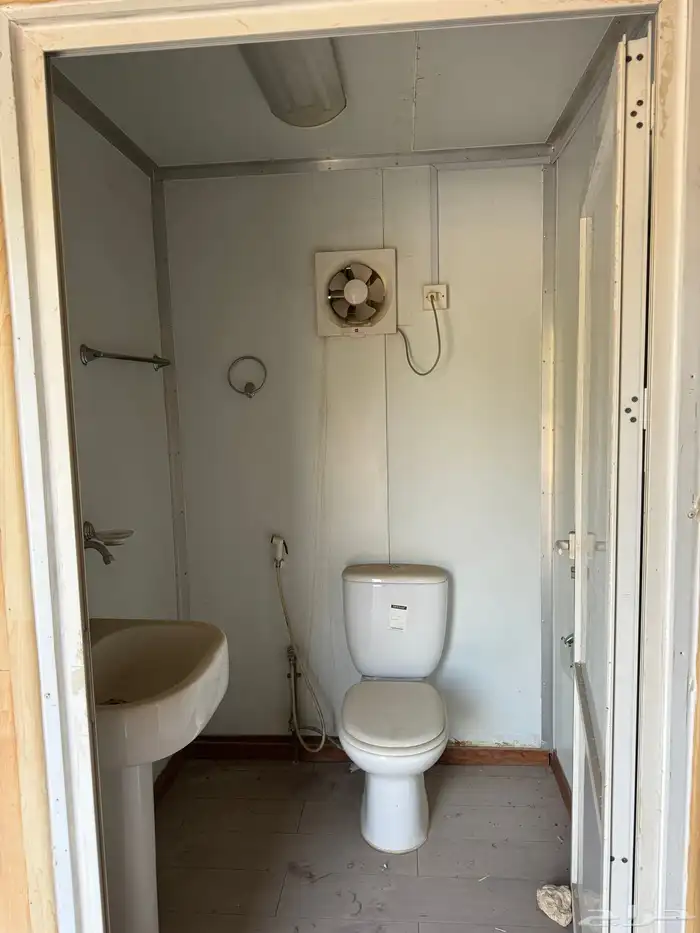 شاحنة ومكاتب متنقلة 11